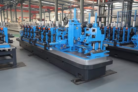 Heavy-duty ERW tube mill forming and welding section